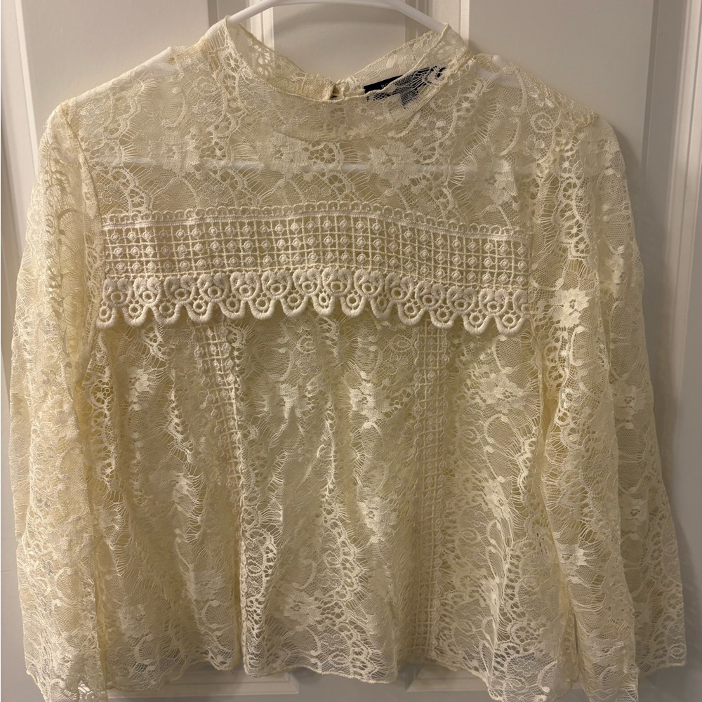 Lace Romeo & Juliet Couture top